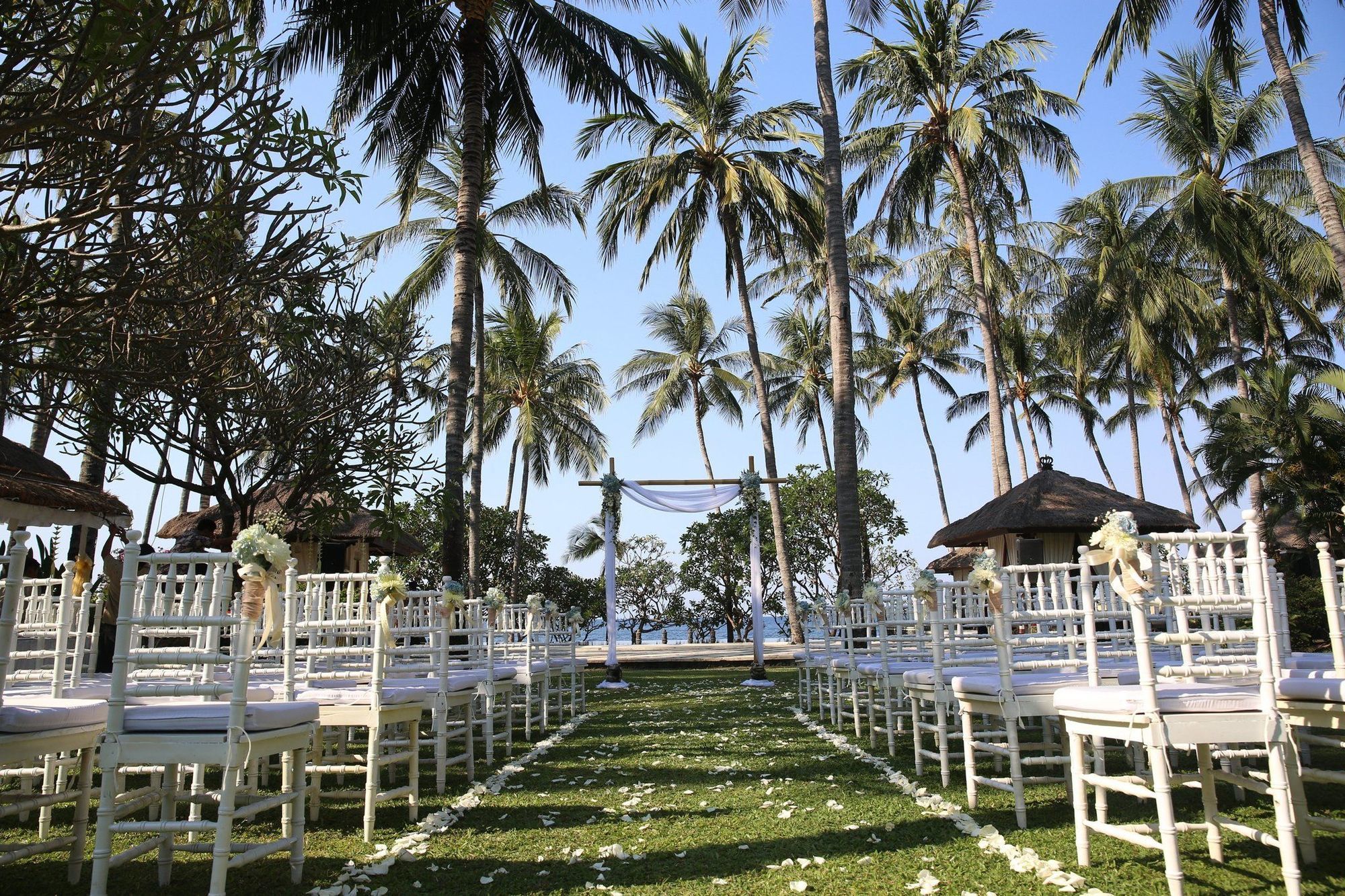 สปา วิลเลจ รีสอร์ต เตมโบะก์ ออล อินคลูซีฟ Hotel Gretek ภายนอก รูปภาพ